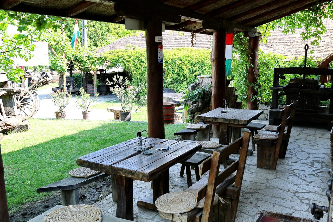 Pataky Borporta Bed & Breakfast Tarcal Exterior photo